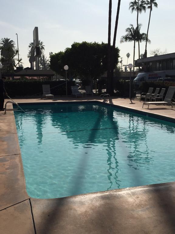 Vagabond Inn Los Angeles At Usc Exteriör bild