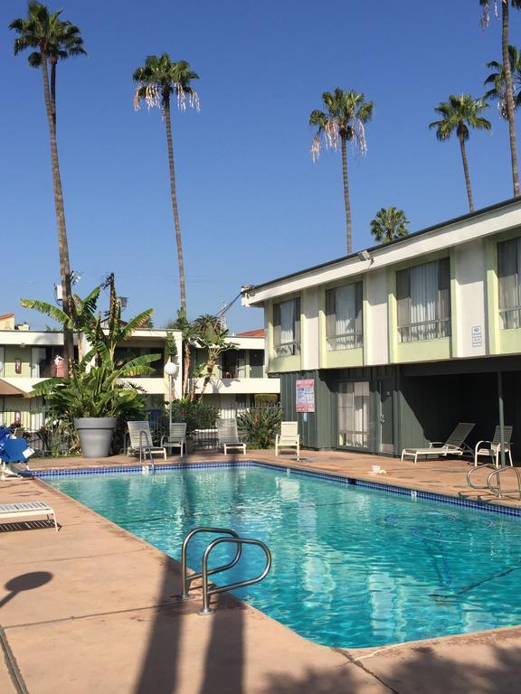 Vagabond Inn Los Angeles At Usc Exteriör bild